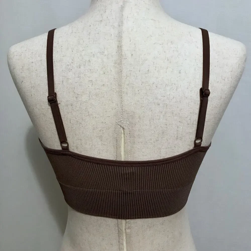 B. Tempt’D nwot brown